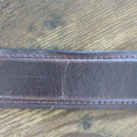 Columbia Mens 32 in. Brown Leather Belt - Picture 6 of 8